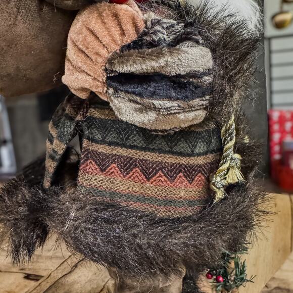 Rustic Old World Woodland Mountain Man Santa Tabletop Christmas Decor , 16”H - Picture 3 of 12